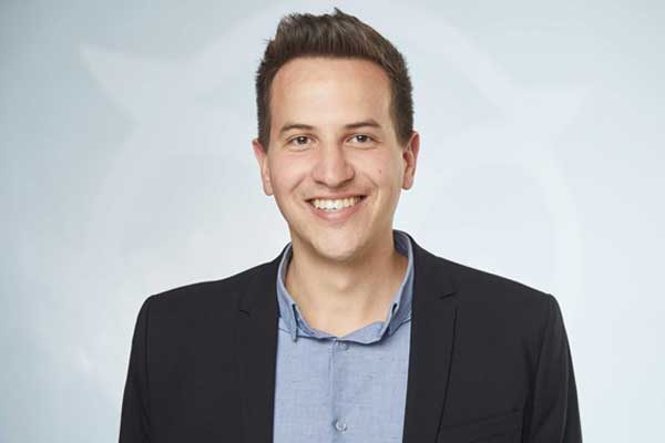 Porträtaufnahme von Jonas Pallentin, PR & Marketing